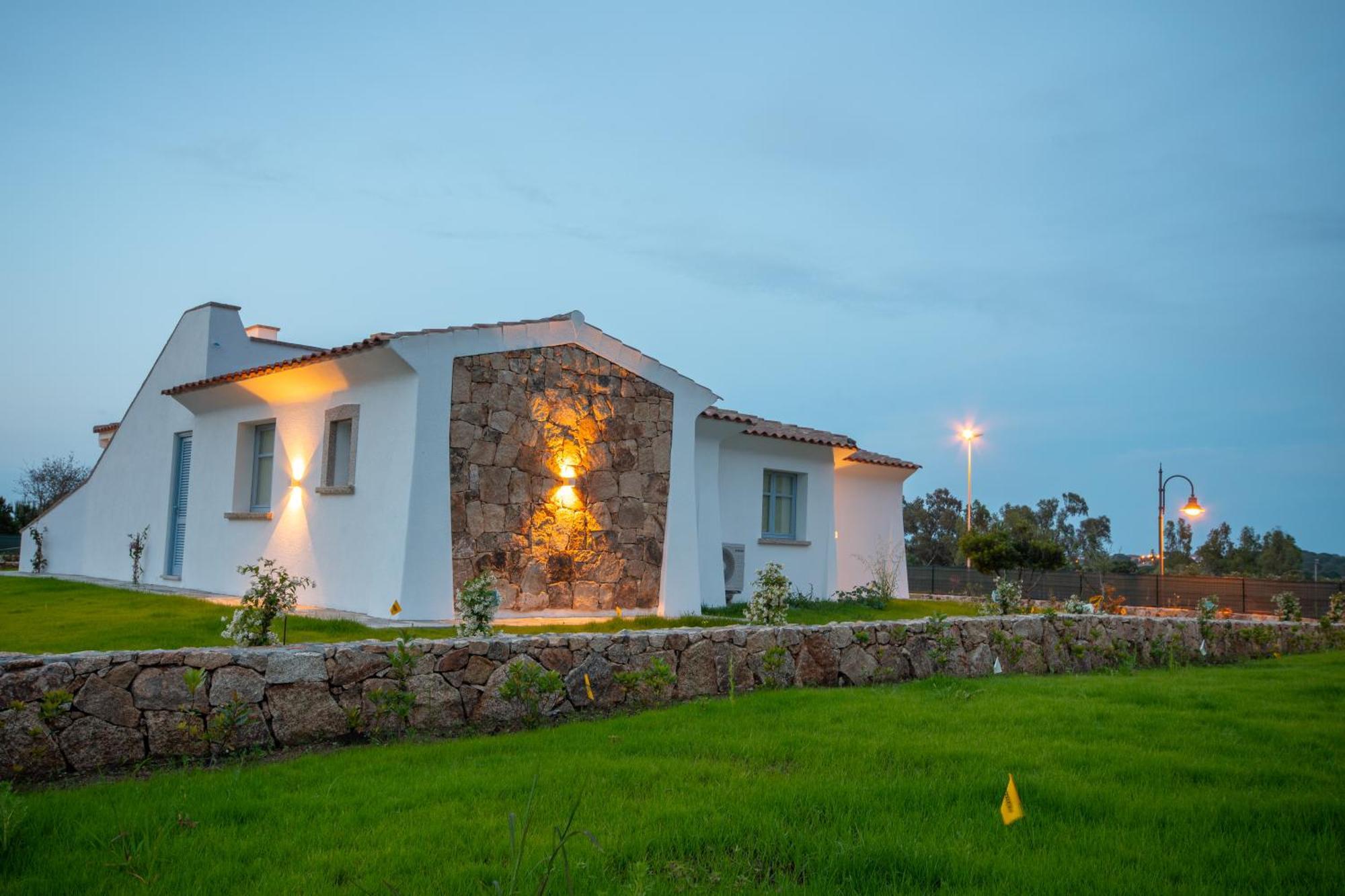 Enaja - Luxury Retreat Aparthotel Budoni Luaran gambar